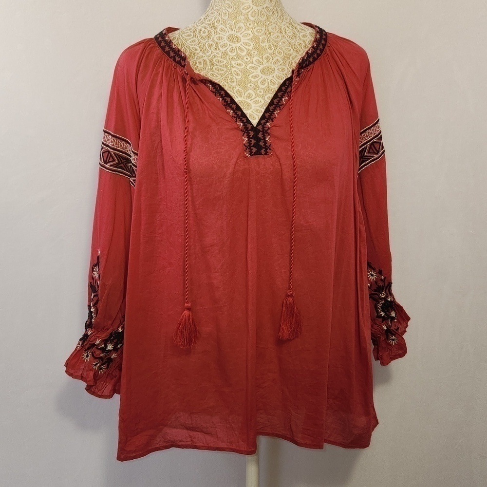 Alicia Pageboy M Red Aztec/Tribal Embroidered V-Neck Tassle Tie Front Boho Top - Picture 2 of 14